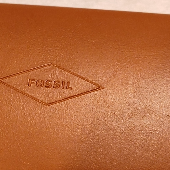 NEW! FOSSIL Eyeglasses/Sunglasses Case (Hard Case) - Picture 2 of 7